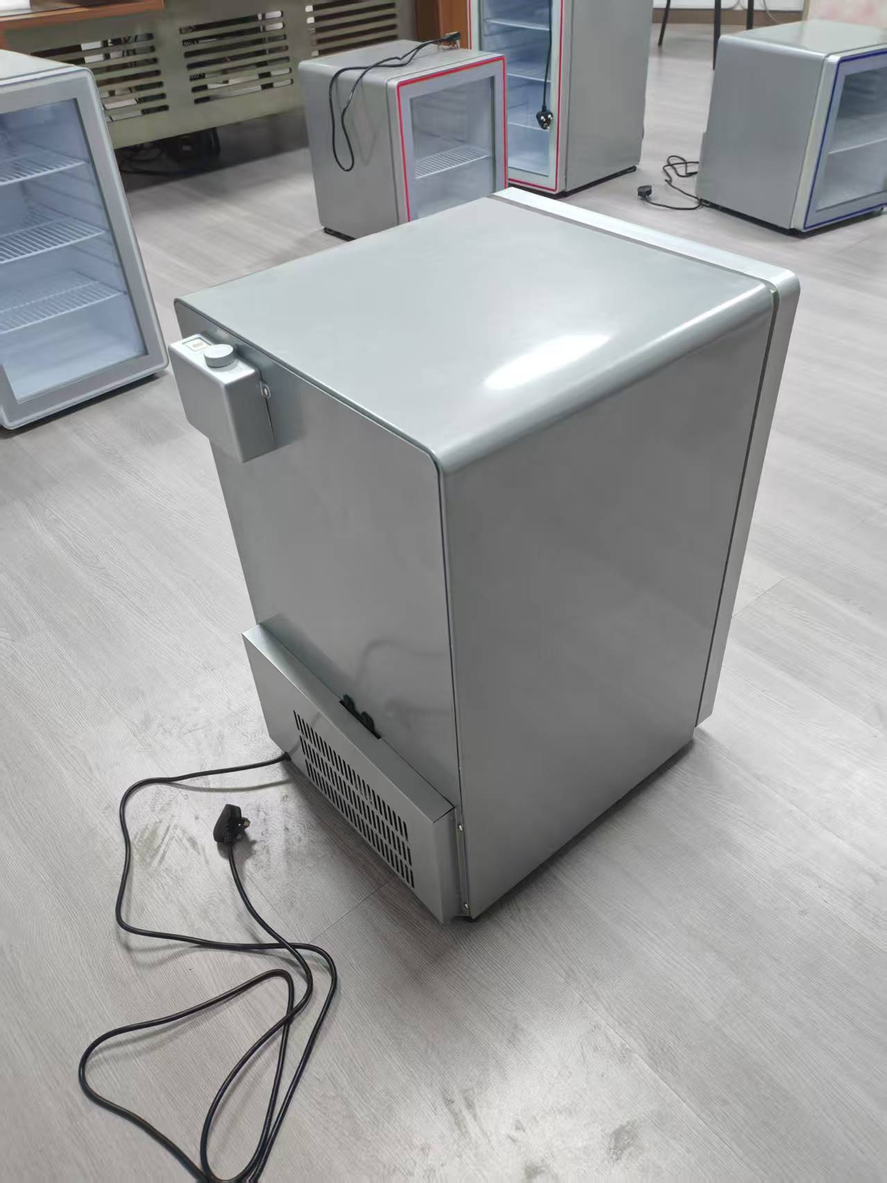 İçecek Teşhir Dolabı Ticari Ot - Glass Cabinet Display incelemesi ve fiyatı