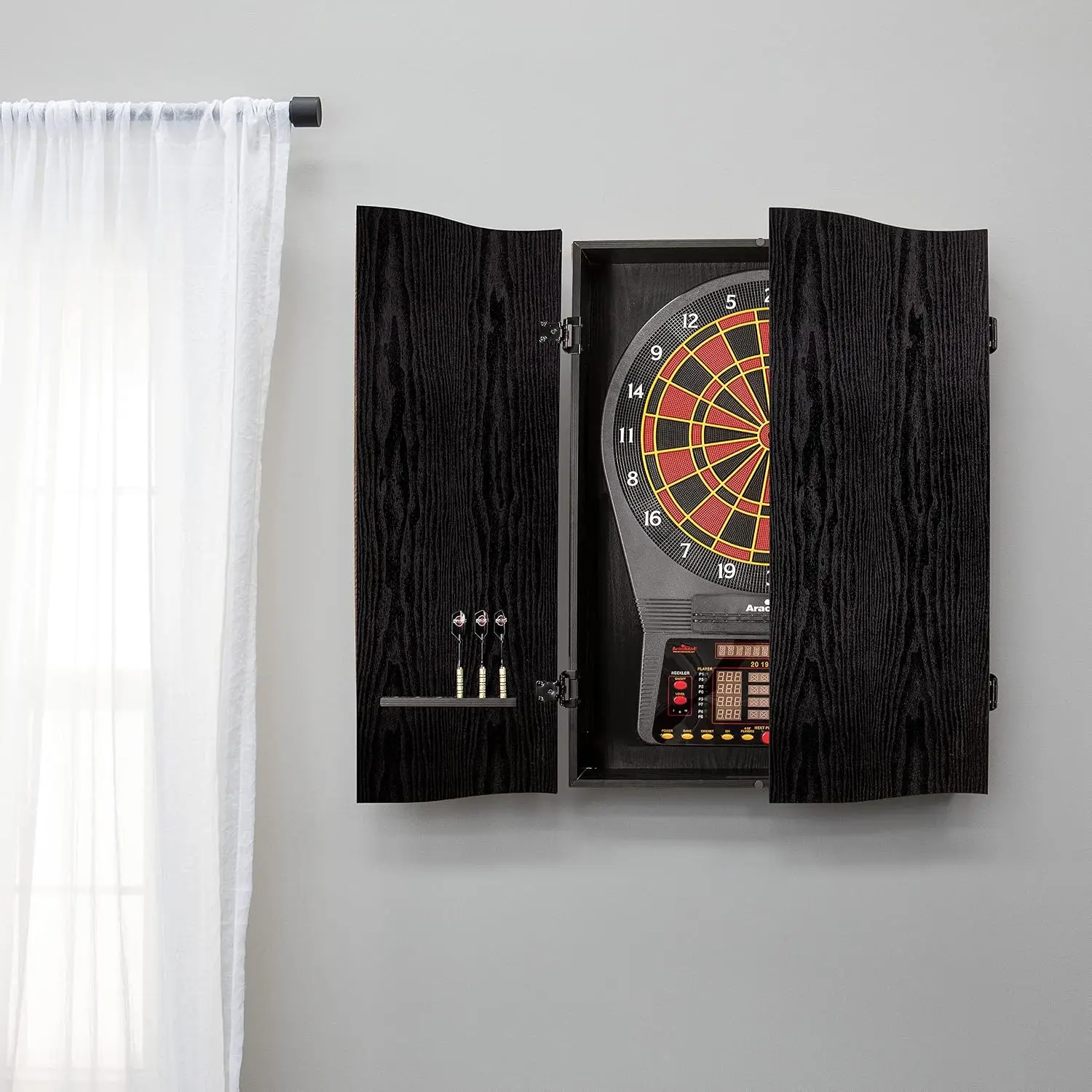 Siyah CricketPro Dart Tahtası  - Electronic Dartboard Cabinet incelemesi ve fiyatı